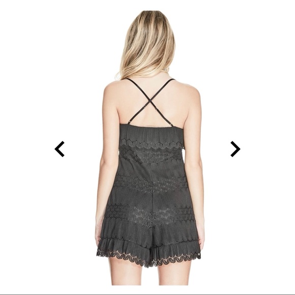 WHITE ruffled lace rumper - Picture 3 of 4